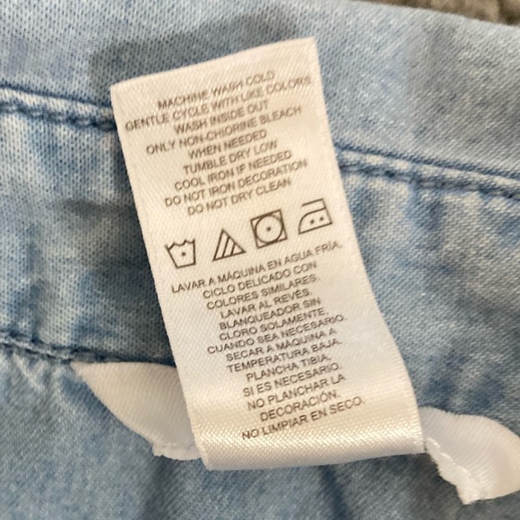 GUESS Kids Denim Chambray Jewel Logo Button Front Girl’s Dress Size L (14) - Picture 6 of 9